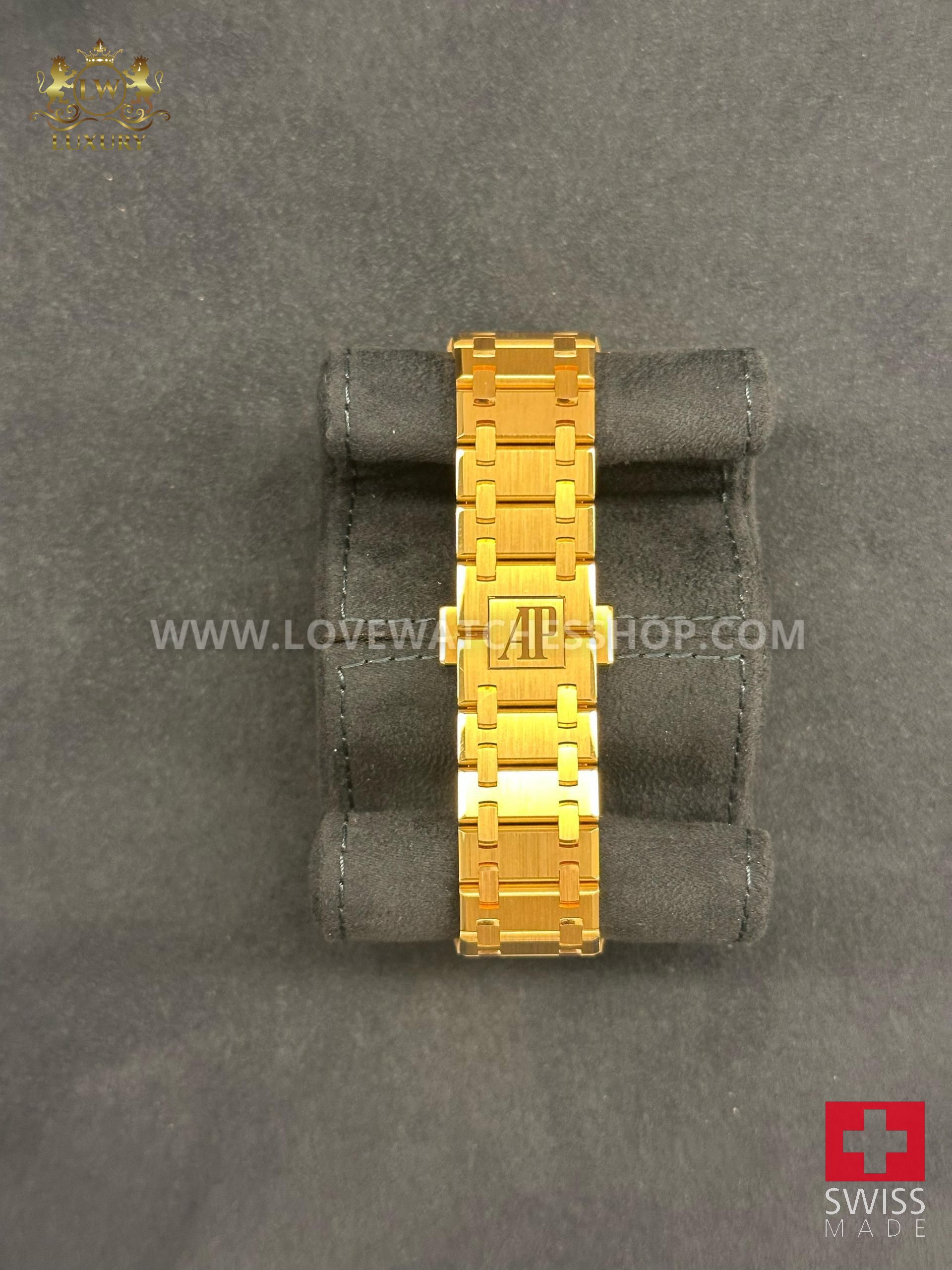 Audemars Piguet Royal Oak Jumbo 39mm "jumbo" Extra-thin Openworked Royal Oak NEW 2024 - Image 6