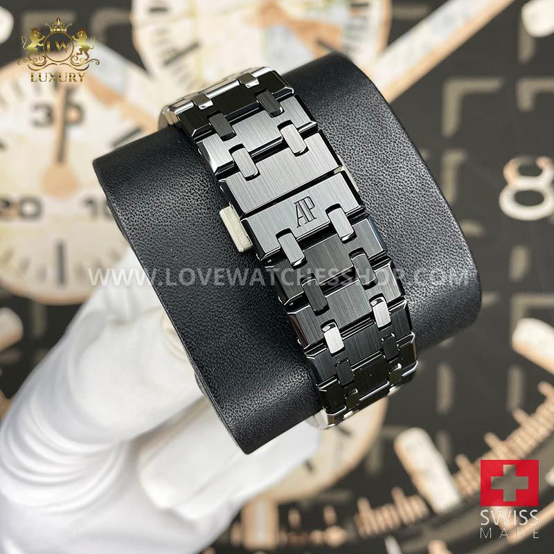 Audemars Piguet Royal Oak 50th Anniversary 41mm 26240CE.OO.1225CE.01 Black Dial - Image 8