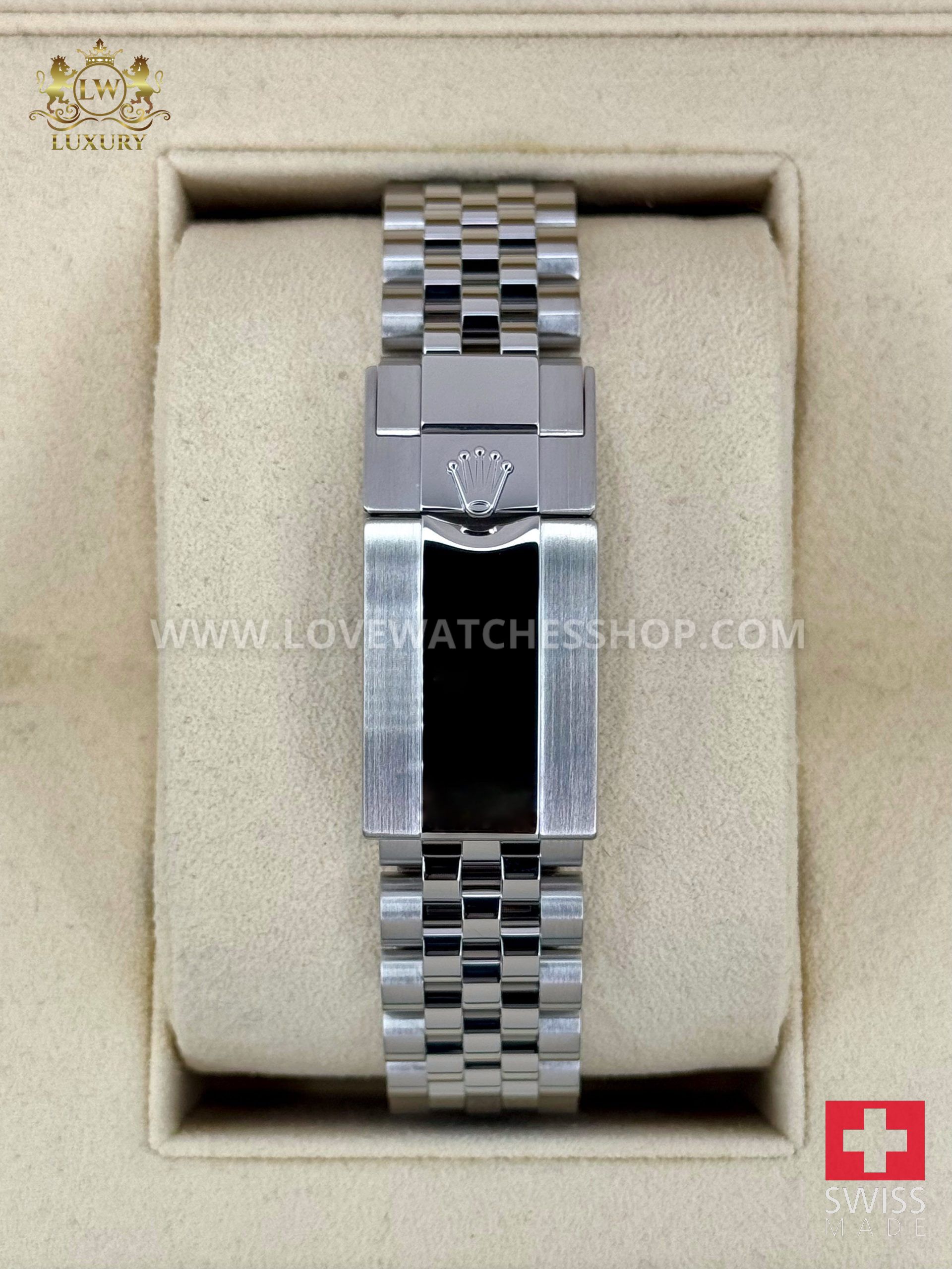 Rolex GMT Master-II "Pepsi" 40mm 126710BLRO Jubilee - Image 4